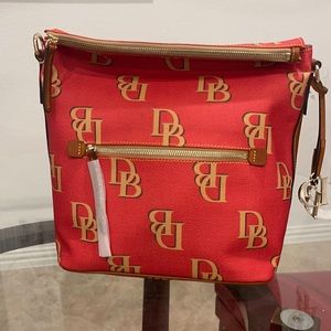 Dooney & Bourke Large Sac